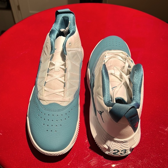 JORDAN *AUTHENTIC* Stay Loyal - Men Basketball Shoes White-Blue ORIGINAL SIZE 10 - Picture 5 of 13